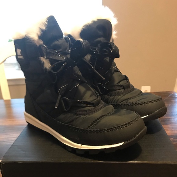 sorel youth whitney joan